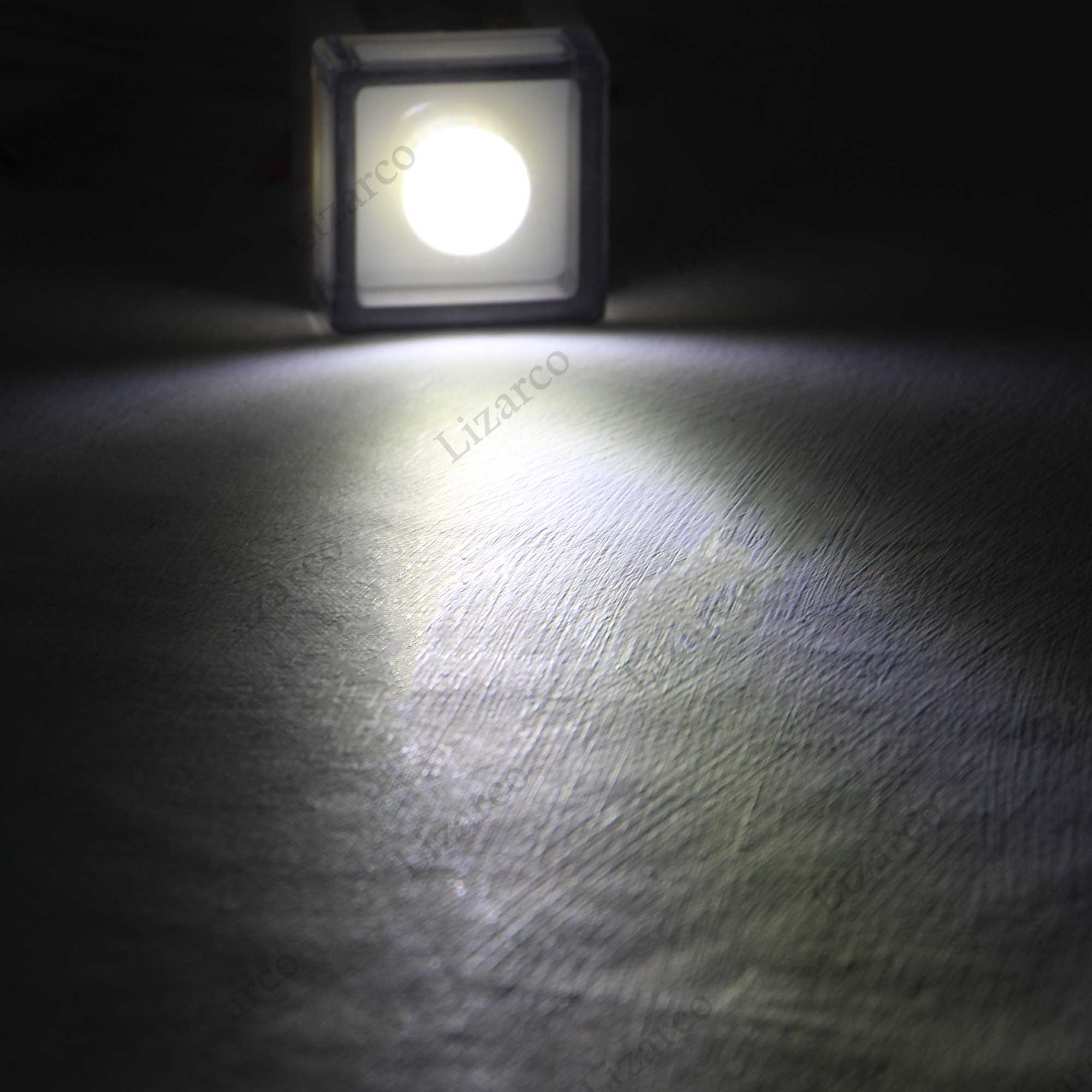 فروشگاه لیزارکو